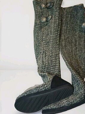 Candie's Women's Knit Slipper Boots Long Gray Size 7-8 NWT Button Accent Cozy